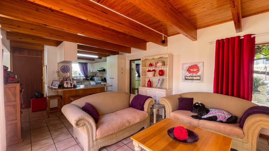 5 Bedroom Property for Sale in Glentana Western Cape